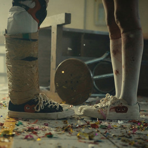 Dua Remaja Dua Cerita