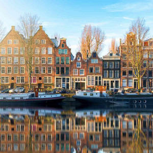 Amsterdam by N.O11, Cozz