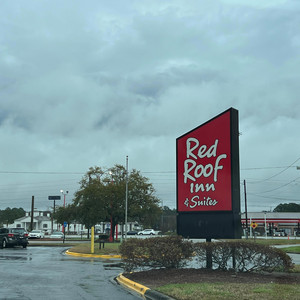 Red Roof Inn