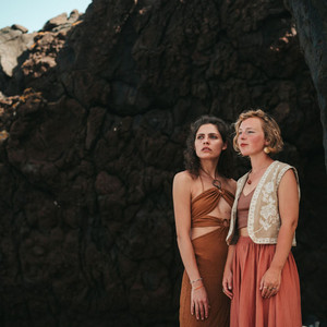 New Horizon by Sarah Bugar, Ala Cya