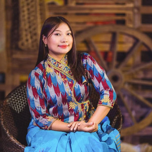 Krishna Rai - Gharaki Pyari Chhori Hu Hami ta maya laudaina Sunita Thegim