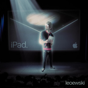 iPad by leoewski