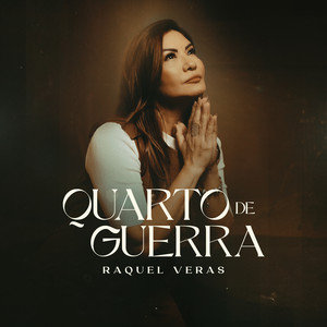 Quarto de Guerra by Raquel Veras