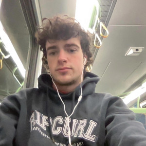 danieldanieldaniel - blue laces