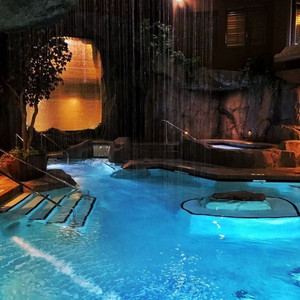 Portada de Poolside