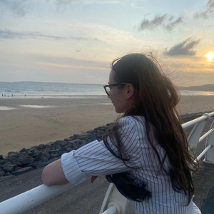 Emily Newberry - A thousand years