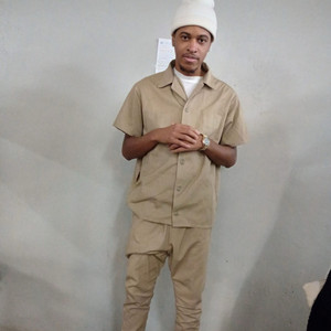 Broke Comedian - Wait A Minute