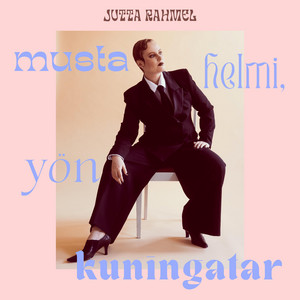 Musta helmi, yön kuningatar by Jutta Rahmel