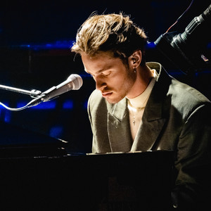 To Build A Home (From 'Ik Vraag Het Aan') - Live by Iskander Moon