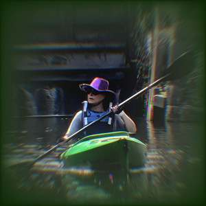 Vi paddlar kajak by Elles ljudverkstad