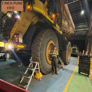 Fifo by 7 INCH PUNK