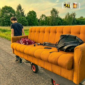 bee(r) in da studio by SAUNA, kuba, Suchy