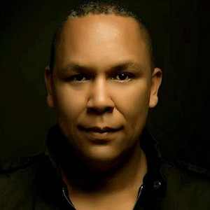 Bella Como una Estrella