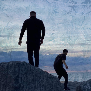 Portada de Elevating