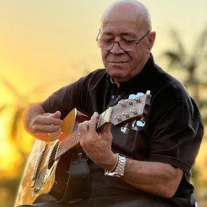 Hino Dos Romeiros Do Pai Eterno by Walter José