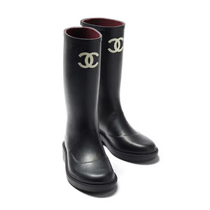 Chanel boots rain by Smokingskul