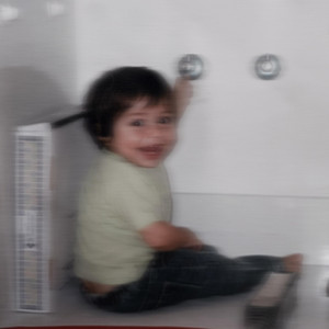 חוסר ביטחון by עמיחי דנה, naor yona