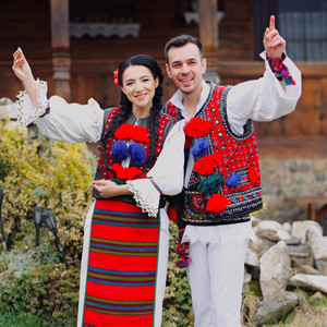 Cristian Secui & Denisa Rolnic - Mandruta cu poale scurte