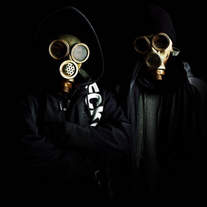 Doch Sie Sagen's Dir Nicht by Pewee, Mio Mao, Roey Marquis II.