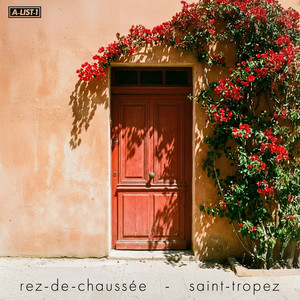 Les Sens by Rez-De-Chaussée