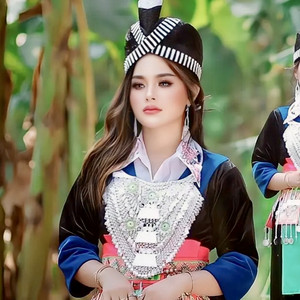 Pheej Lauj - Tsim Txom Siab Ntsw