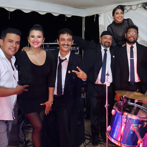 Líder y Su Piano Mágico - Tu Vitamina