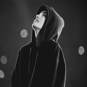 离开我的依赖 (R&B) 男版 翻唱版 by 你的名字-七七