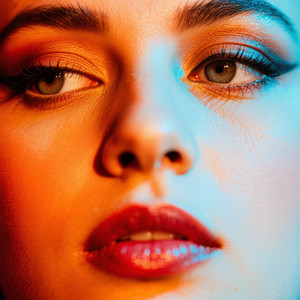 MYKIERA ELAINE HENDERSON - Offering Goods