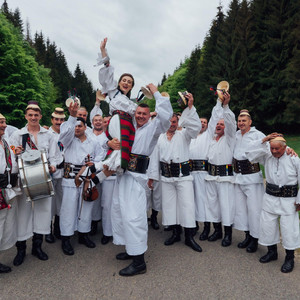 Oana Font - Unde-S Bărbații De-Odată