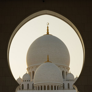 الشيخ بدر عنبري - صلي على النبي وذكر غيرك