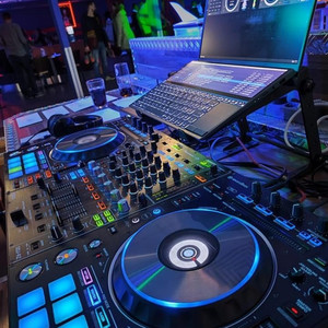 Dreamk25 - Uproar damn it