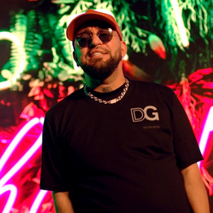 Costel Biju - Karolina