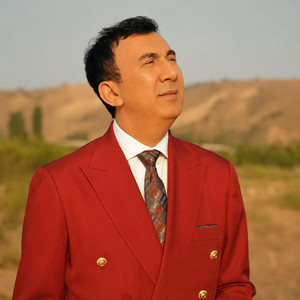 Oyning o'n beshi qorong'u by Muhriddin Xoliqov, Botir Qodirov
