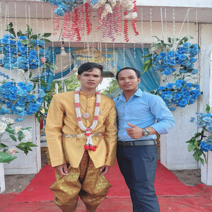 ក្របីអូនសុីស្រូវបង - រើសពេកលូវនៅអេ ពូ ណឹម ស្គរដៃ