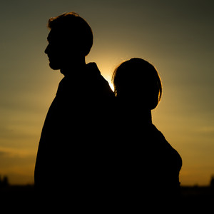Kurz leise (feat. Rubi) by HIRILUQ, Rubi