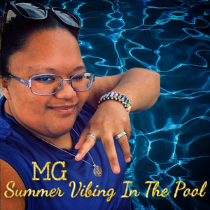 Summer Vibing In The Pool