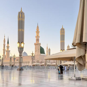 بدرٍ طلع | أنشودة في مدح المصطفى ﷺ by INSHAD