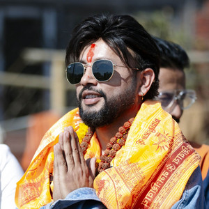 Durgesh Thapa, Eleena Chauhan & Samikshya Adhikari - Dusman Hereko Herai (feat. Bimal Chhinal) [English]