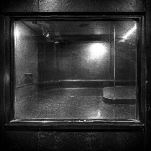 Peep show by CLODA