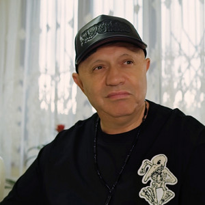 Nicolae Guță - Strang in brate pernele