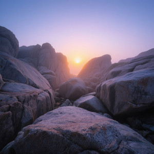 amanecer entre cortinas by Mar Spidy