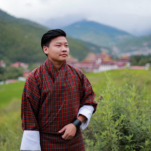 Sangay Thinley - Choe Enn