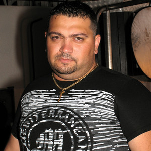 Tibisor Gheza - Merg pe drum, oftez si plang