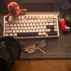 Glasses by Zafty