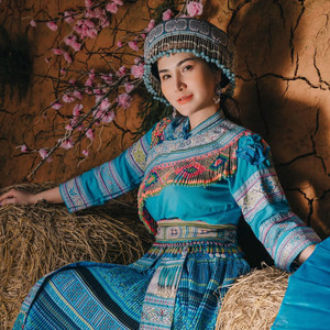 Hmong Productions - Nplob Thiab Nplob
