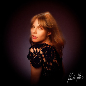 Luz Acesa by Karla Hill