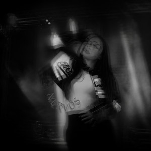 Nervös by MNTLBN, Florentina