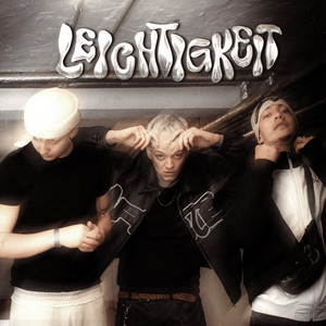 Leichtigkeit by Effess, JAVI, jarnotrash, CSC