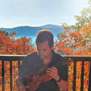 Dallas Harris artist photo