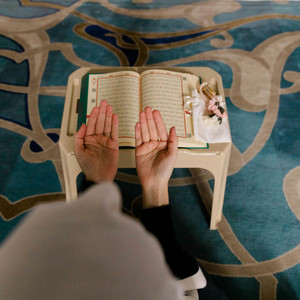 فارس العايتيبي - اللهم انك عفو تحب العفو فاعفو عنا